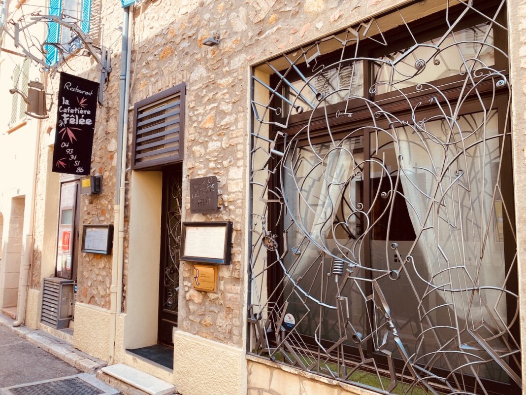 Cafetiere Felee Antibes restaurant