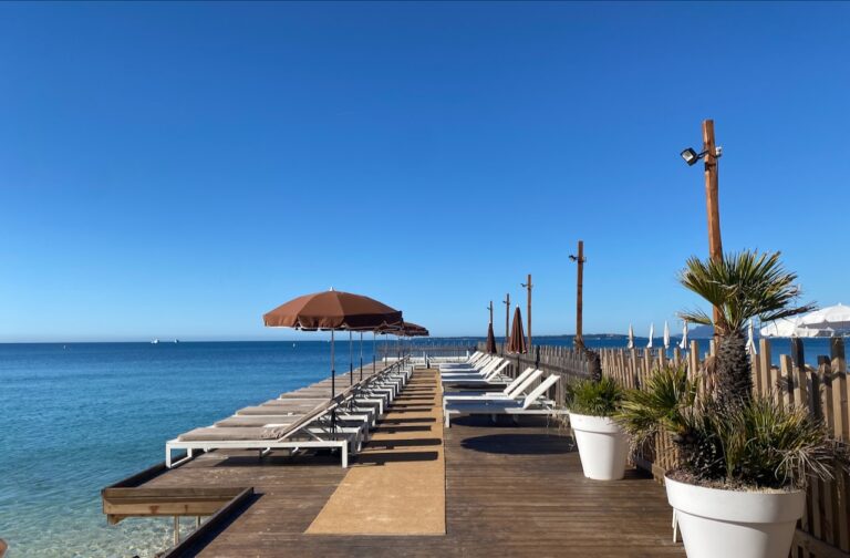 jetty, pier Juan les pins