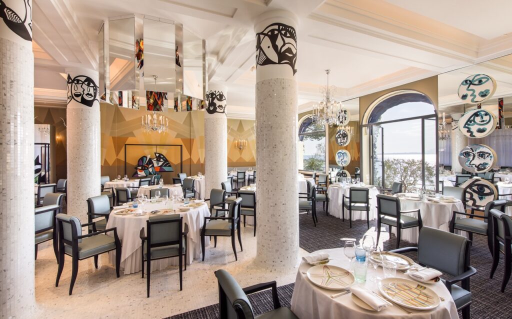 Michelin star restaurant la Passagere, Belles Rives