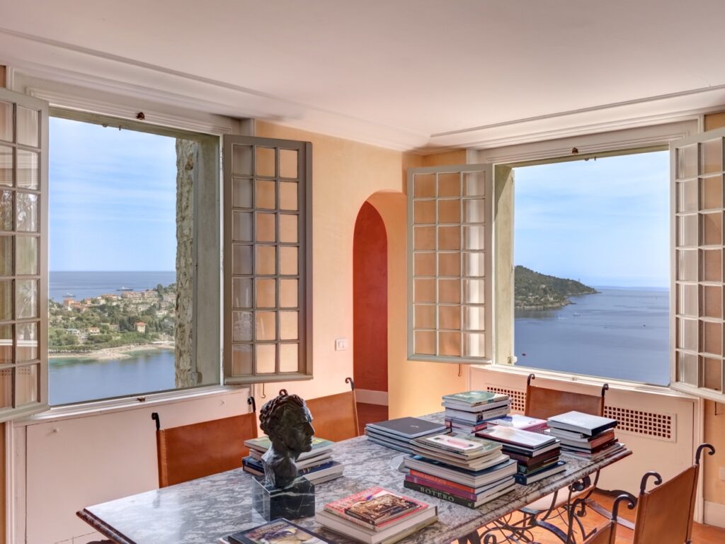 Château historique de Villefranche