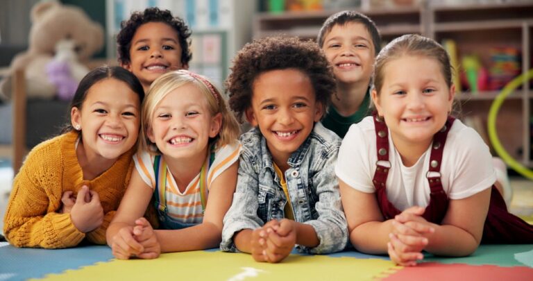 Enfants de l'ISN, école Nice, Côte d'Azur